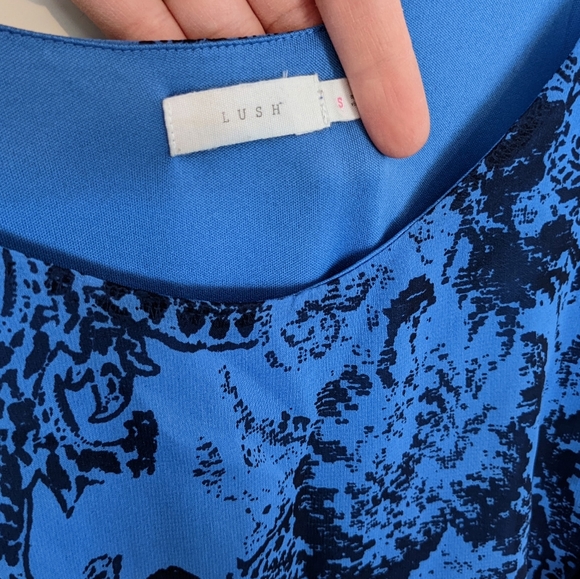 Lush elegant strappy hi-lo gown - Picture 4 of 5